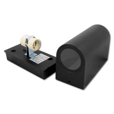 Découvrez notre incroyable Applique murale Luna: éclairage extérieur haut de gamme pour sublimer votre jardin !