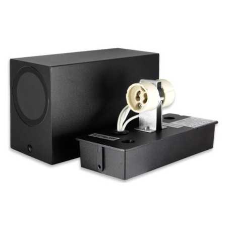 Découvrez la sublime Applique murale carré Lida: un éclairage extérieur haut de gamme en aluminium et verre trempé pour jardin a