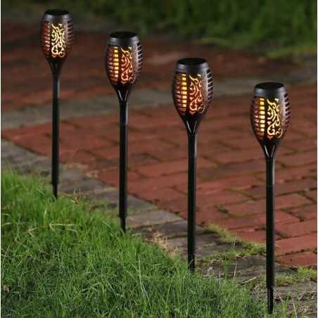 Éclairez votre jardin avec la magie solaire - Lampe torche feu à Led pour une ambiance enflammée!